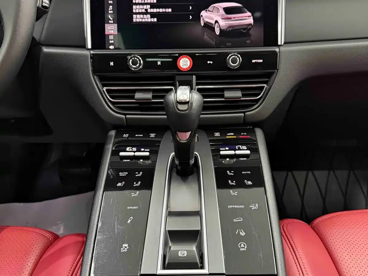 2023 Macan 2.0T — миниатюра 18