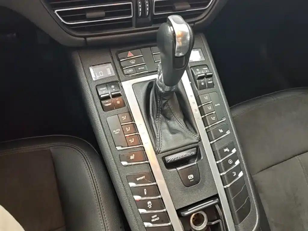 2020 Macan 2.0T — миниатюра 14