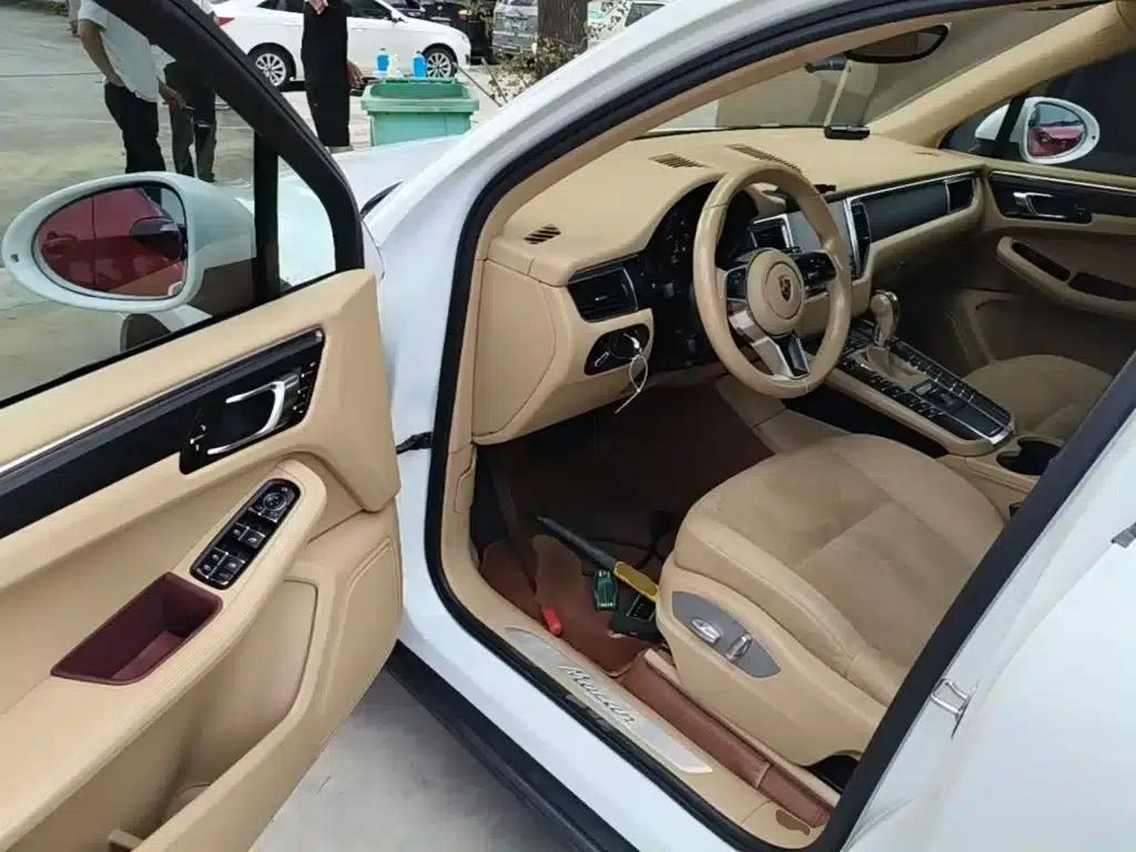 2017 Macan 2.0T — миниатюра 16