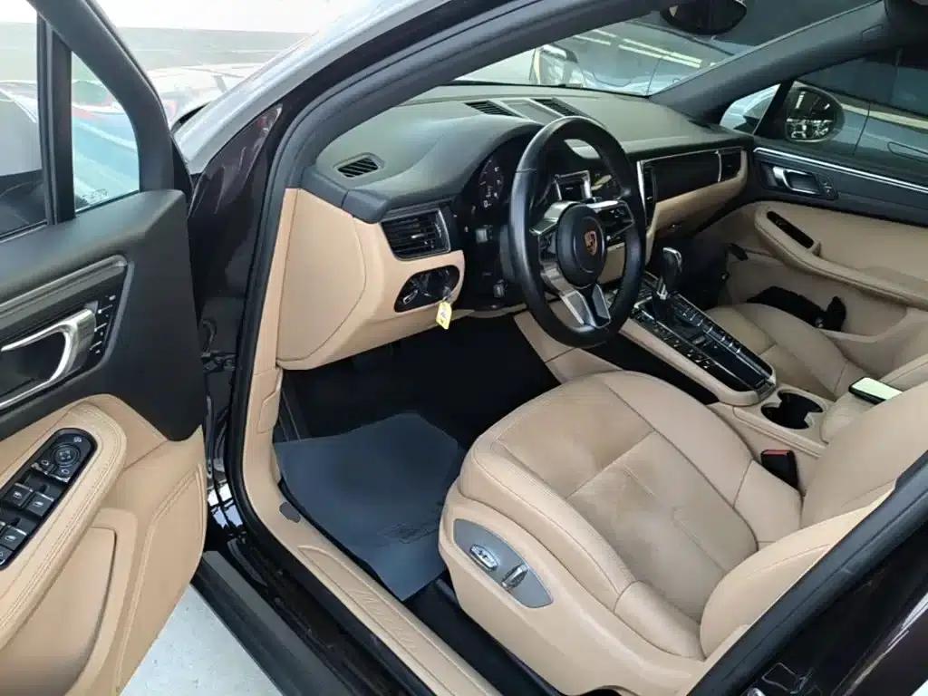 2017 Macan 2.0T — миниатюра 16