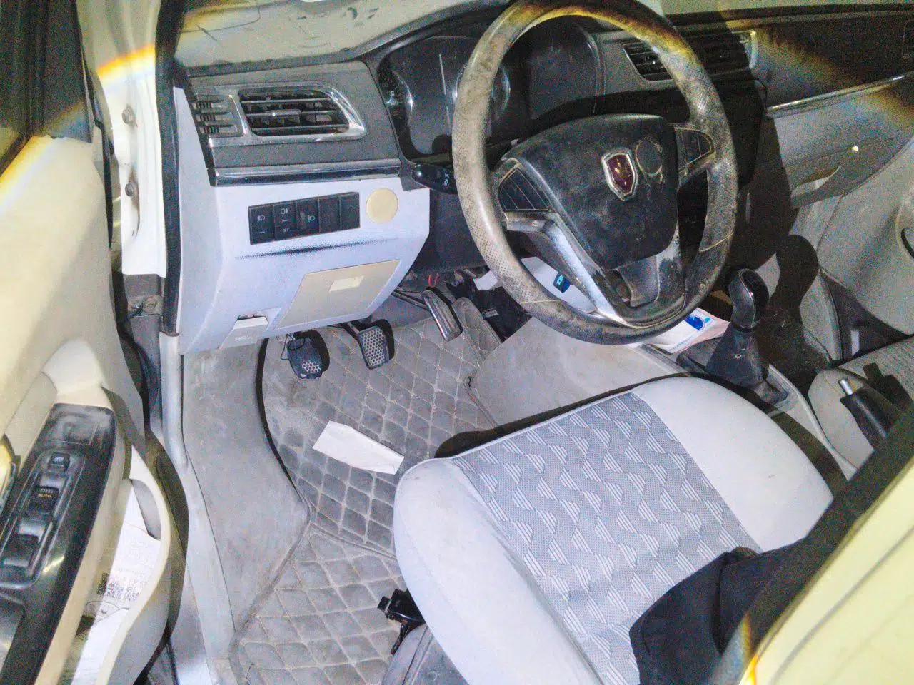 Jinbei New Hiace X30L 2016 1.5L Wealth Edition Van DLCG14 — миниатюра 16