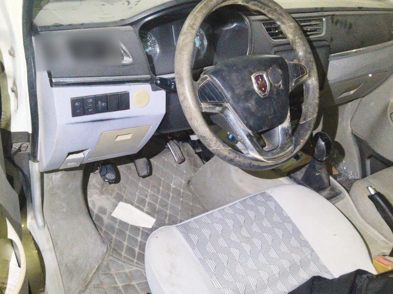 Jinbei New Hiace X30L 2016 1.5L Wealth Edition Van DLCG14 — миниатюра 10