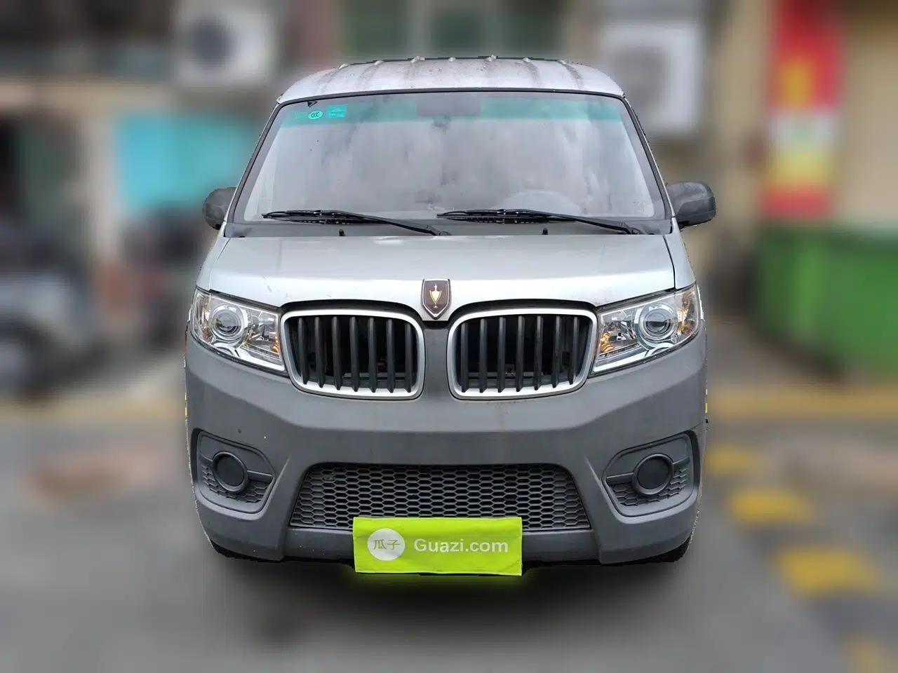 Jinbei Hiace X30 Jinbei Xiaohailong X30 2021 1.5 Manual Two-Seater Gasoline — миниатюра 2