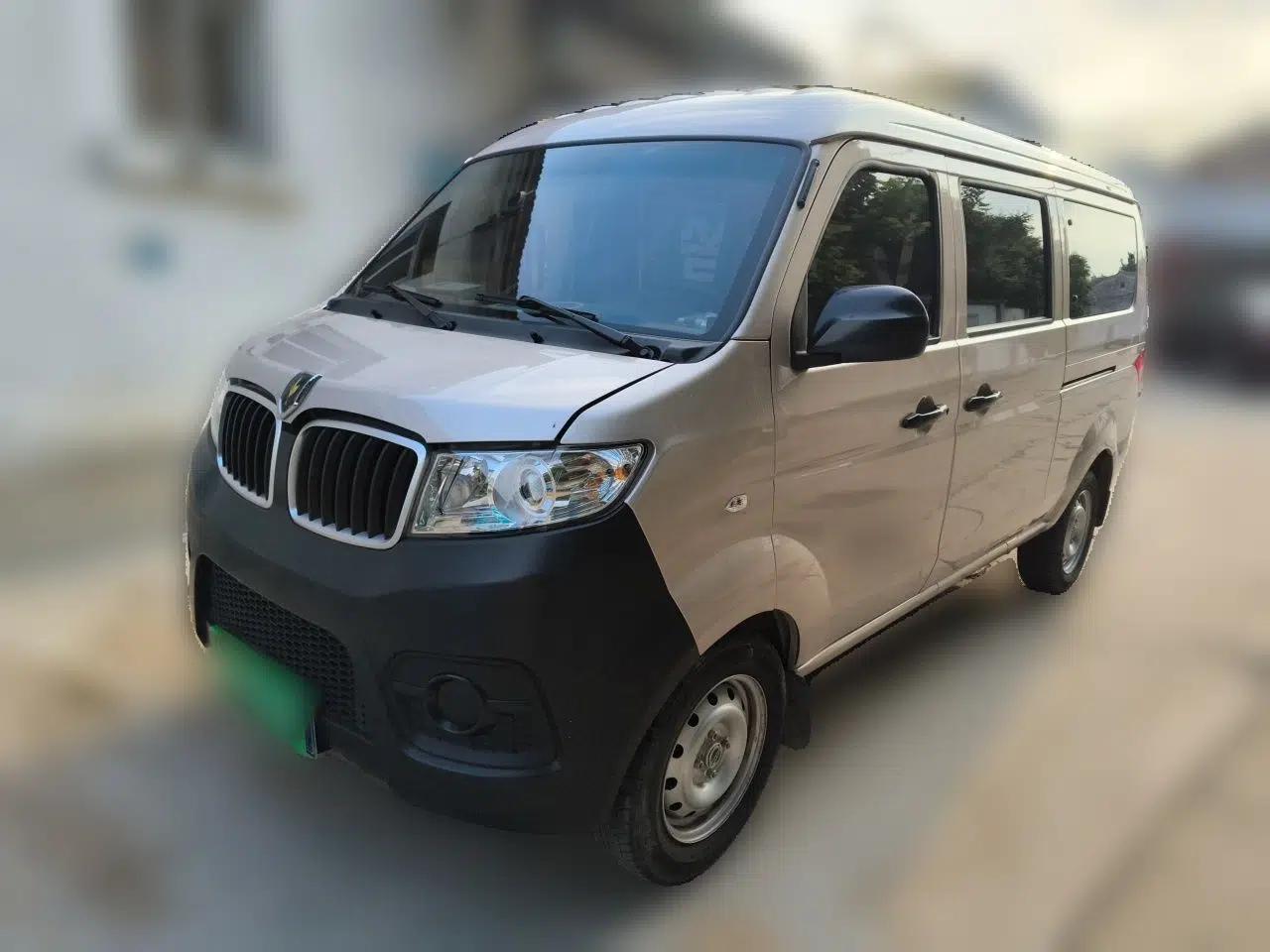 Jinbei Hiace X30 2024 1.5L Champion Edition Passenger Vehicle 5/6/7 Seats — миниатюра 1