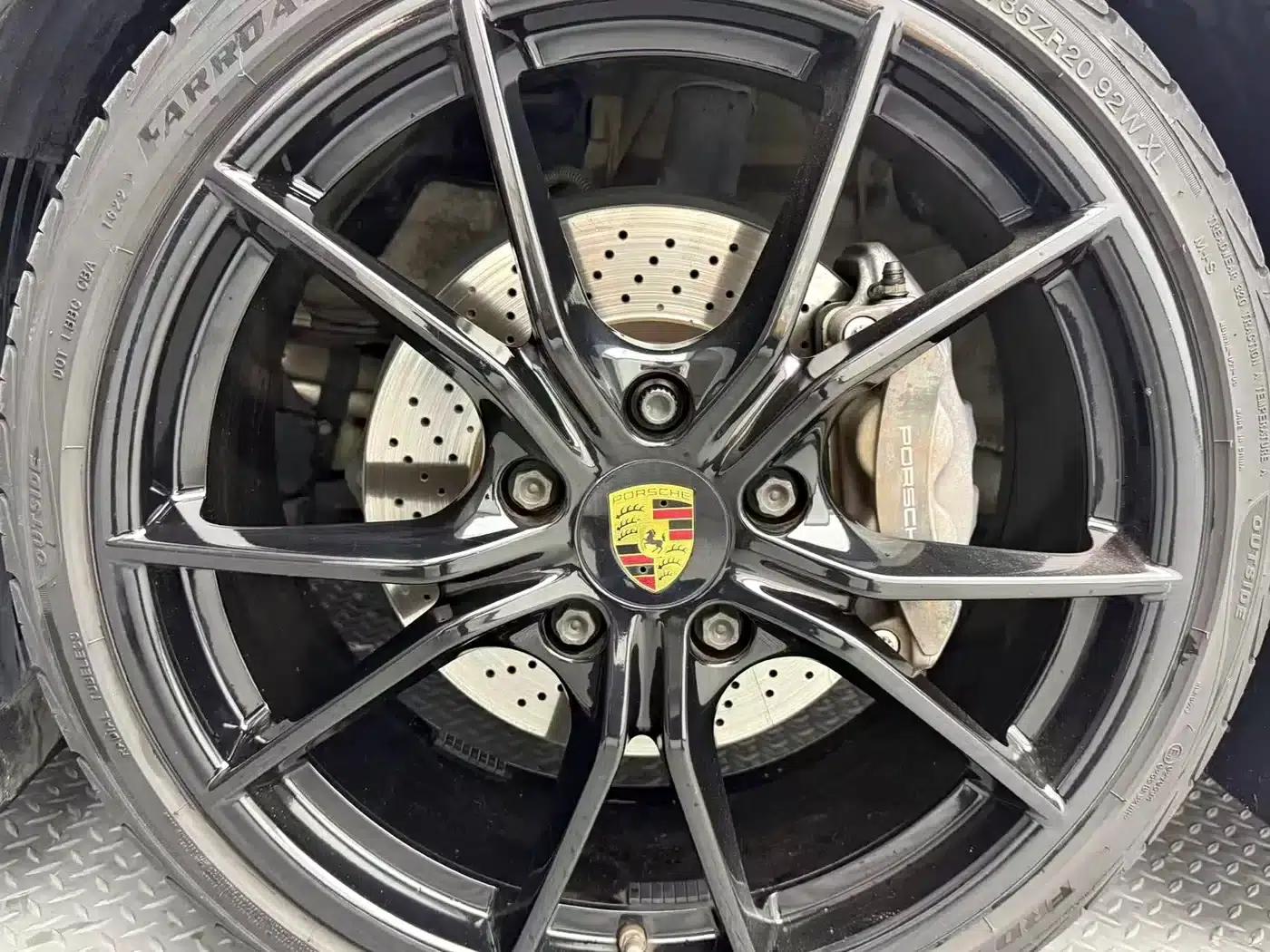 Porsche 718 Cayman 2020 2.0T — миниатюра 7