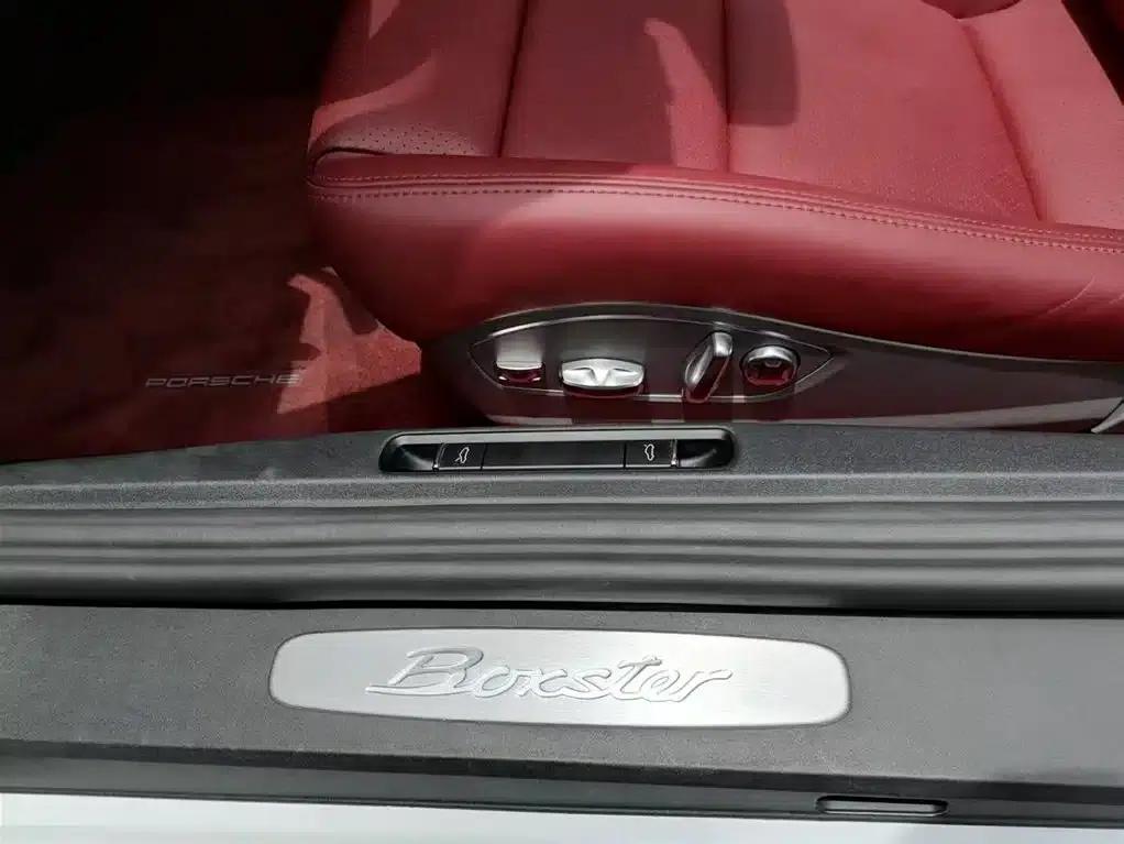 2020 Porsche 718 Boxster 2.0T — миниатюра 14