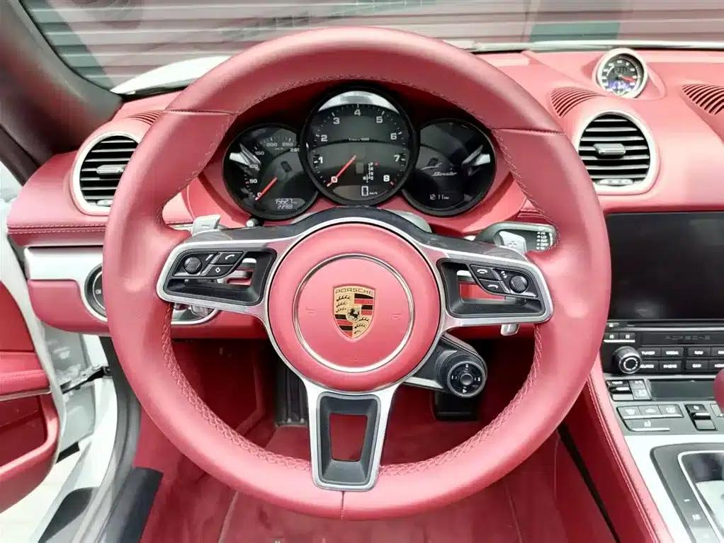 2020 Porsche 718 Boxster 2.0T — миниатюра 8
