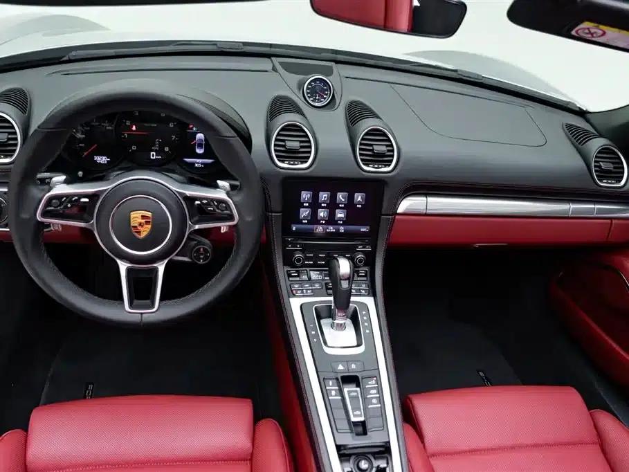 2022 Porsche 718 Boxster 2.0T — миниатюра 10