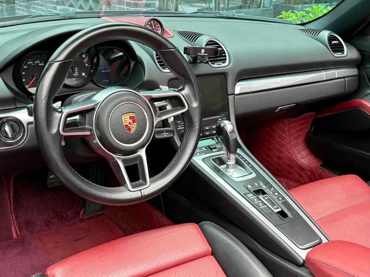 2018 Porsche 718 Boxster 2.0T — миниатюра 5