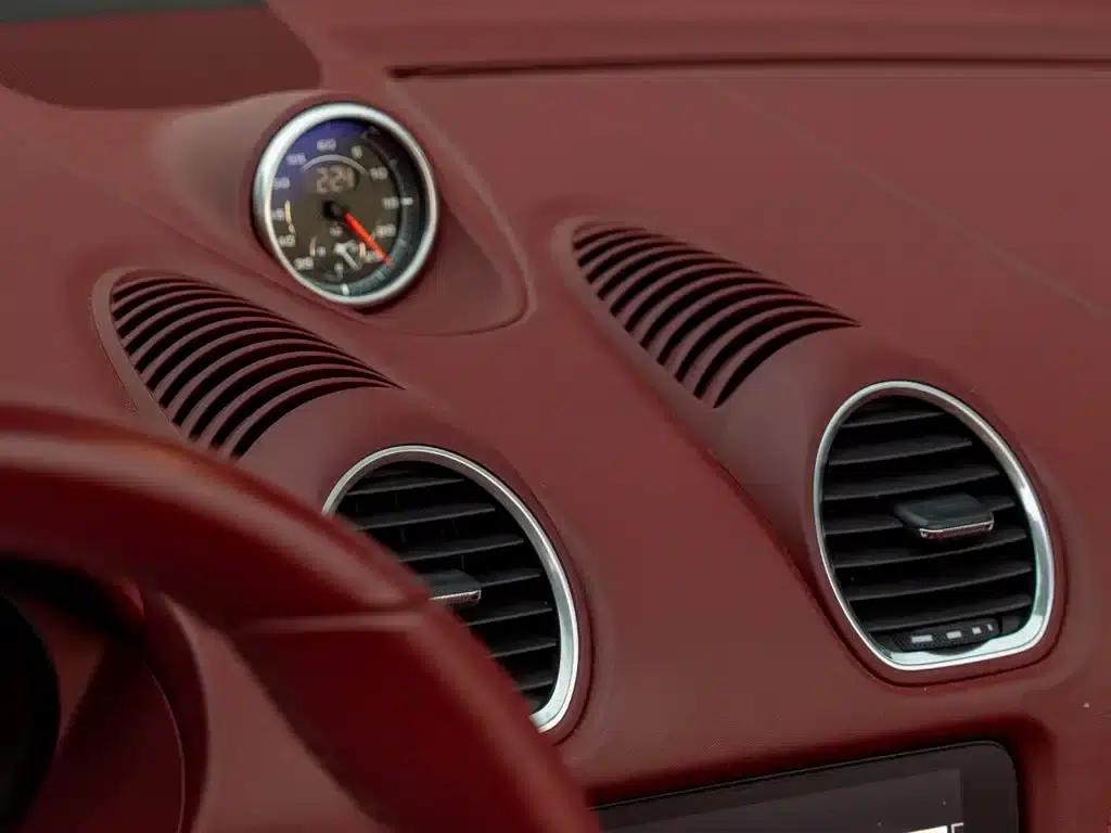 2022 Porsche 718 Boxster 2.0T — миниатюра 23
