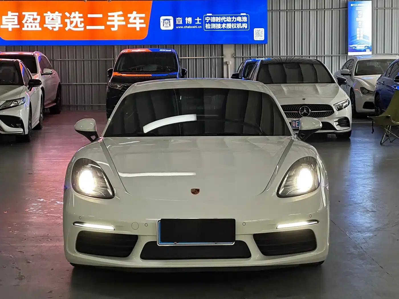 Porsche 718 Cayman 2022 2.0T — миниатюра 2