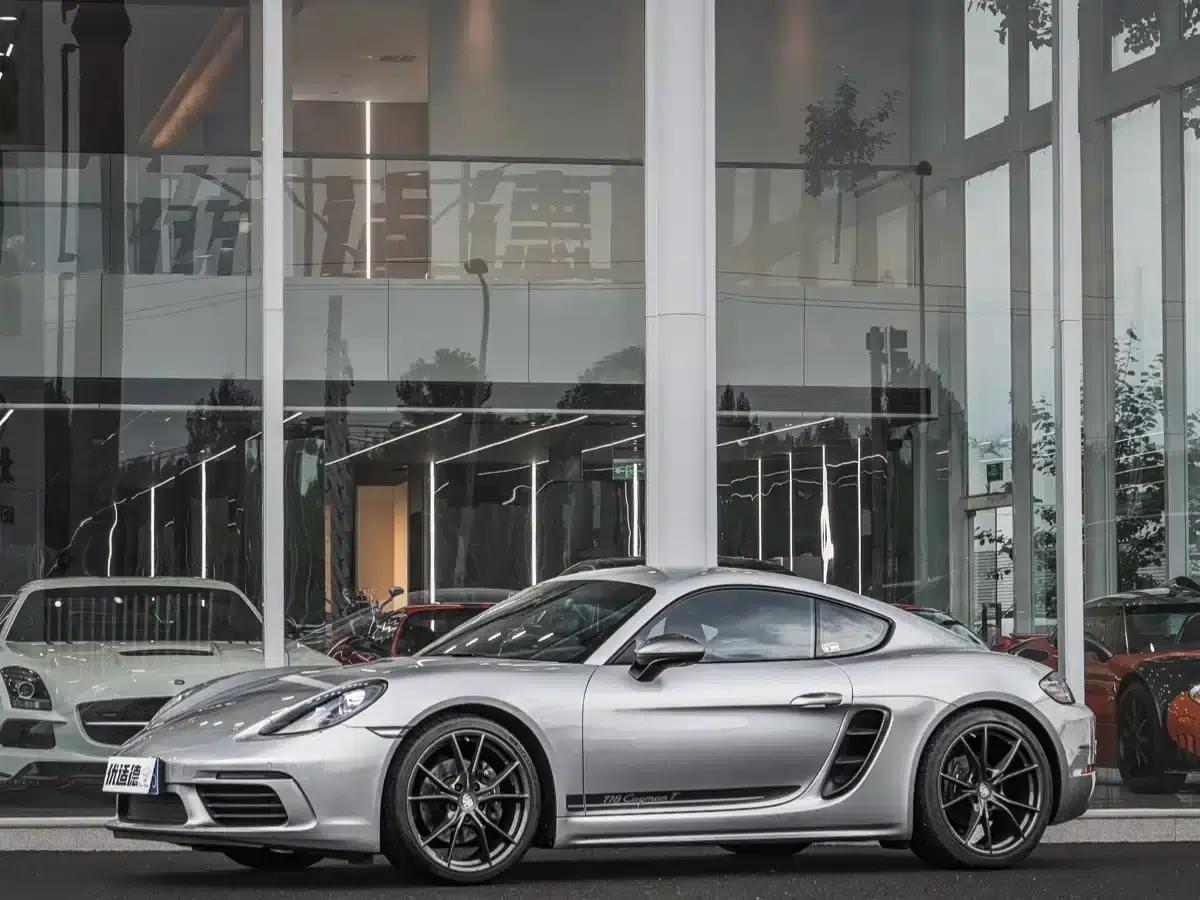 Porsche 718 2021 Cayman T 2.0T — миниатюра 1