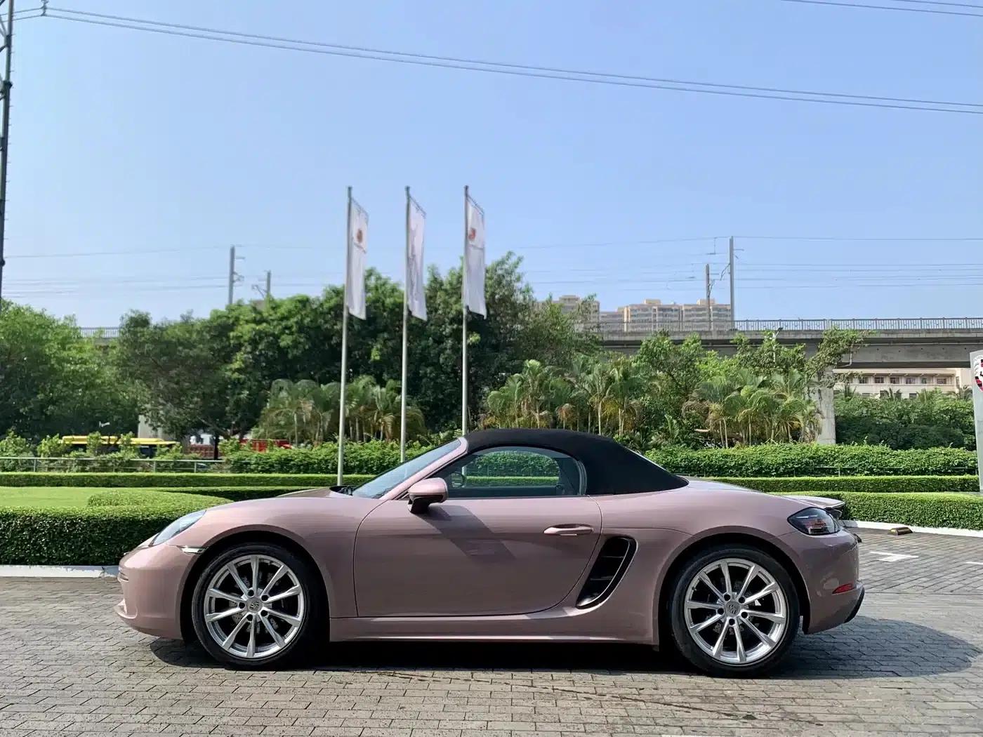 2022 Porsche 718 Boxster T 2.0T — миниатюра 12