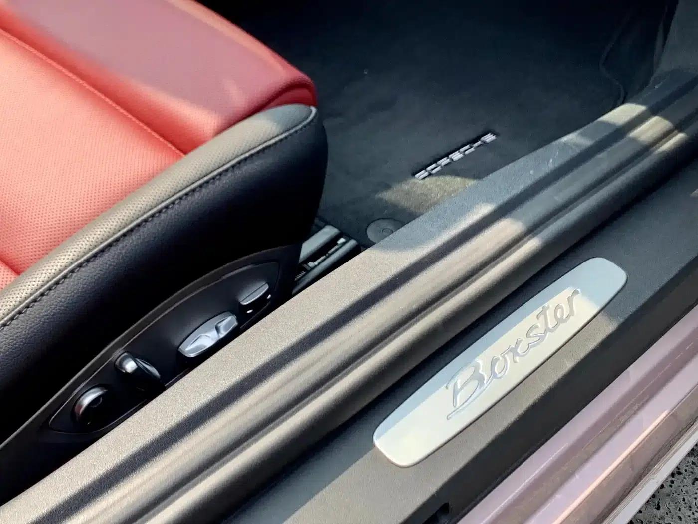 2022 Porsche 718 Boxster T 2.0T — миниатюра 14