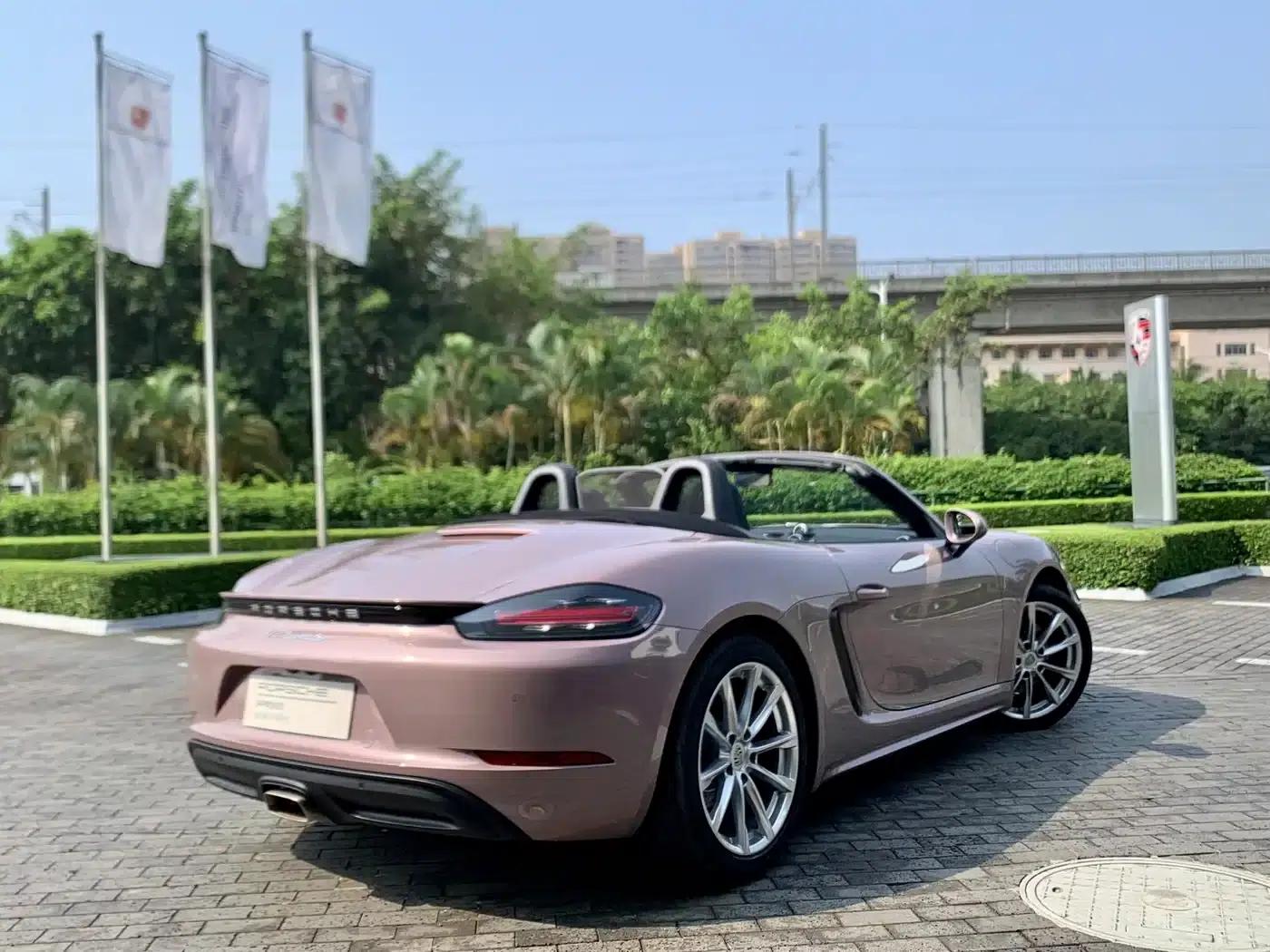 2022 Porsche 718 Boxster T 2.0T — миниатюра 10