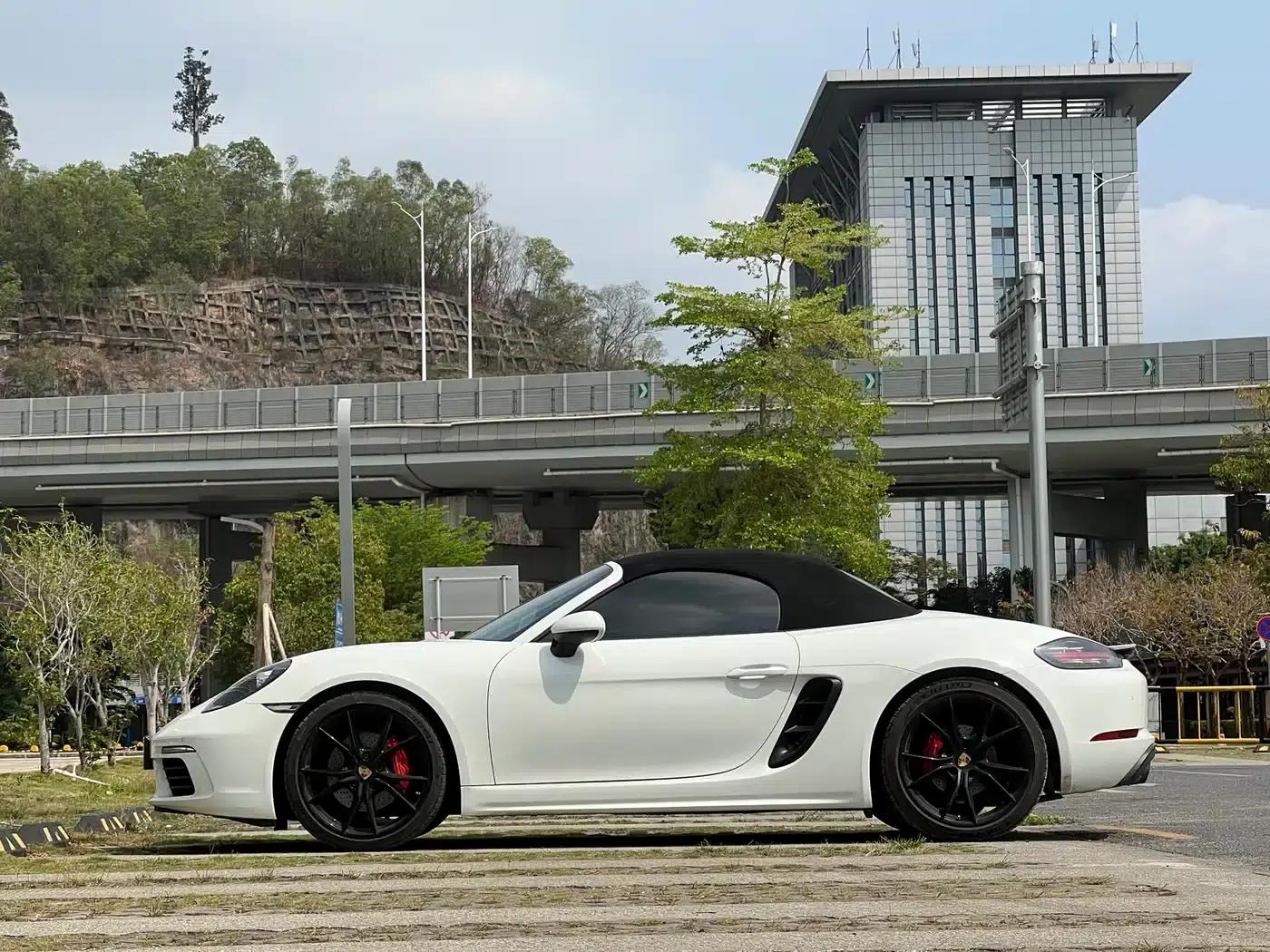 2023 Porsche 718 Boxster Style Edition 2.0T — миниатюра 13