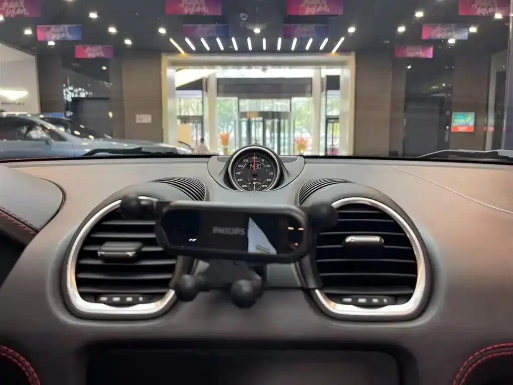 2022 Porsche 718 Boxster T 2.0T — миниатюра 16