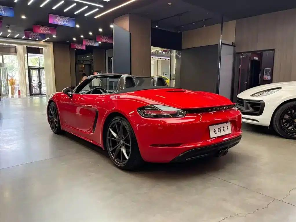 2022 Porsche 718 Boxster T 2.0T — миниатюра 18