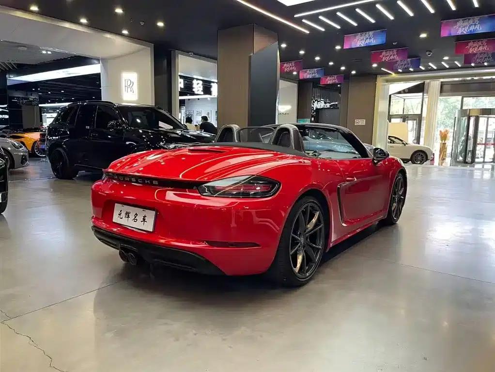 2022 Porsche 718 Boxster T 2.0T — миниатюра 20