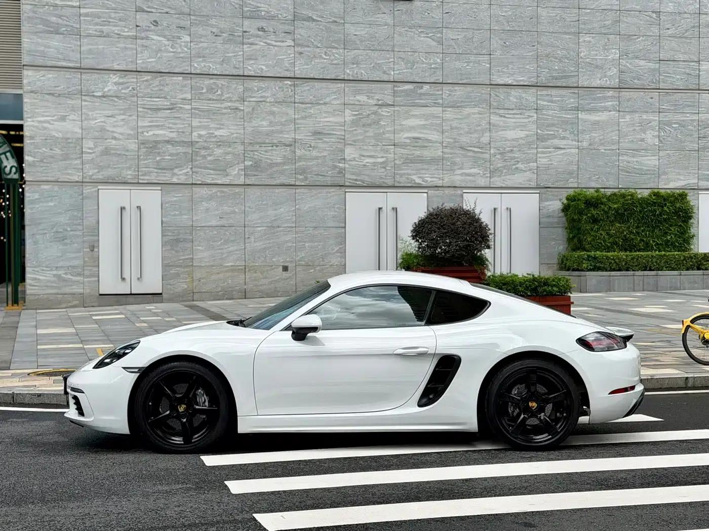 Porsche 718 Cayman 2018 2.0T — миниатюра 3