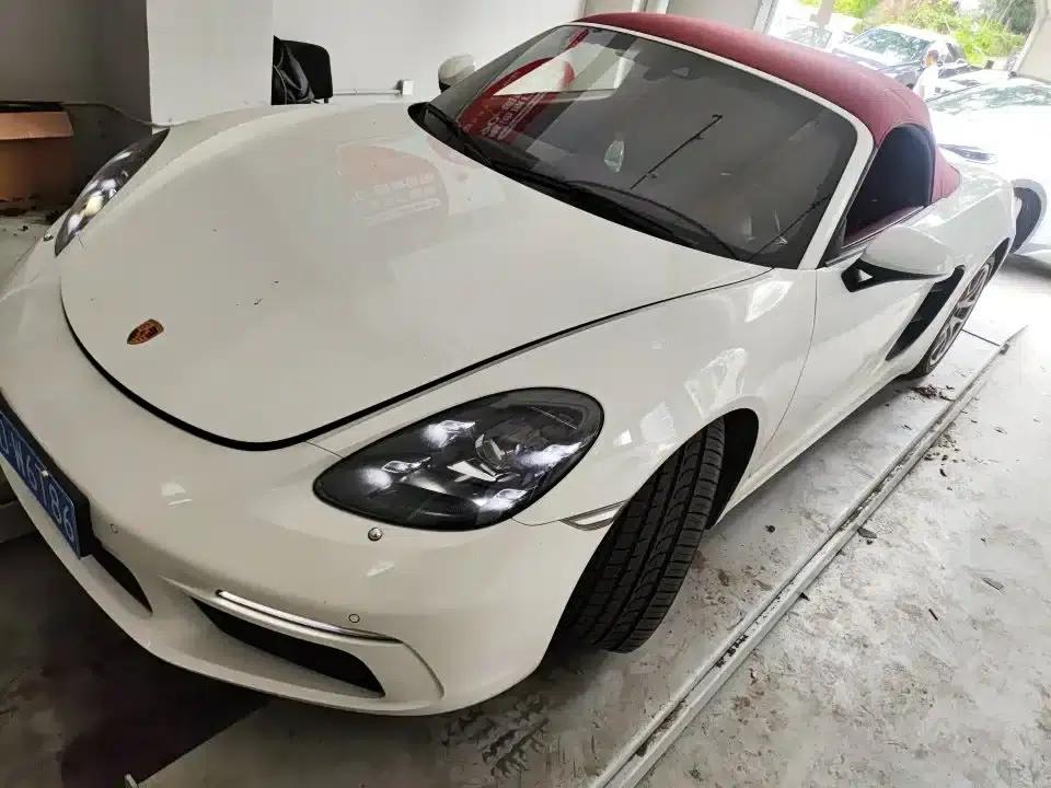 2016 Porsche 718 Boxster 2.0T — миниатюра 1