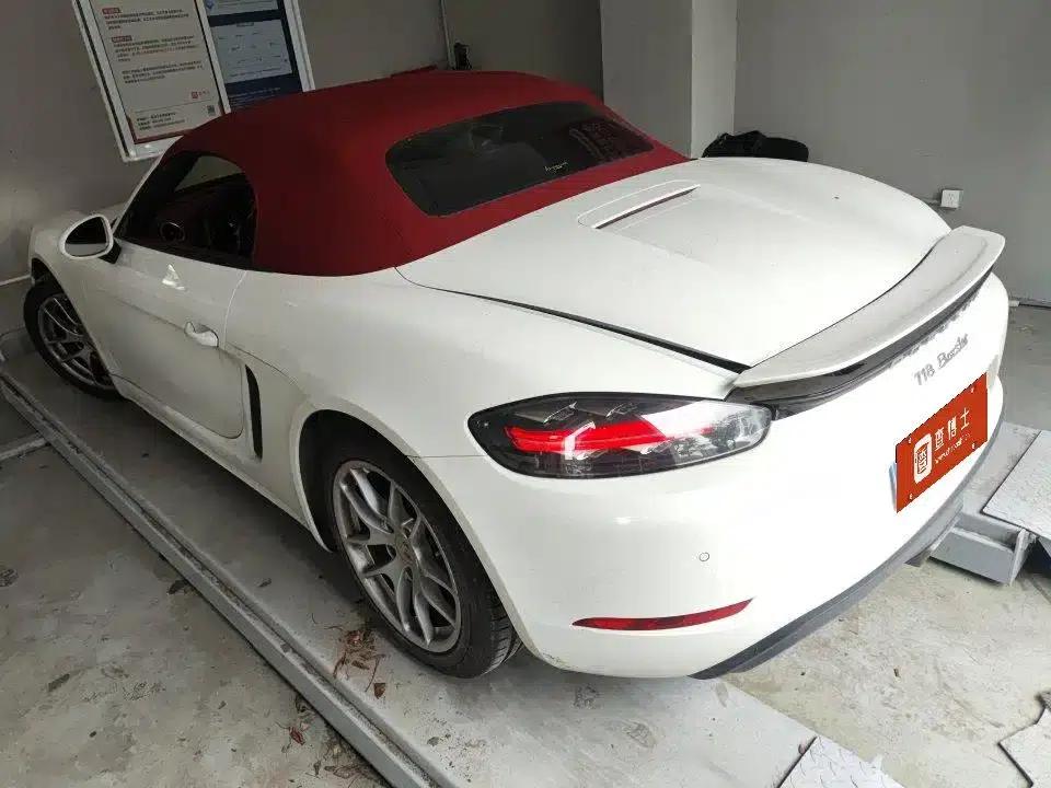 2016 Porsche 718 Boxster 2.0T — миниатюра 4