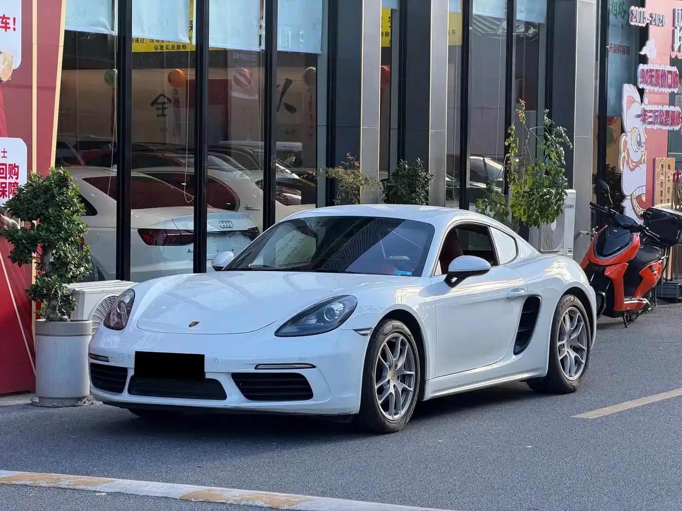 Porsche 718 Cayman 2022 2.0T — миниатюра 1