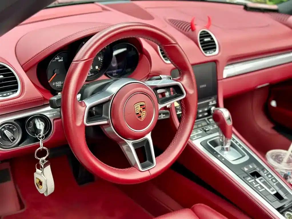 2018 Porsche 718 Boxster 2.0T — миниатюра 16