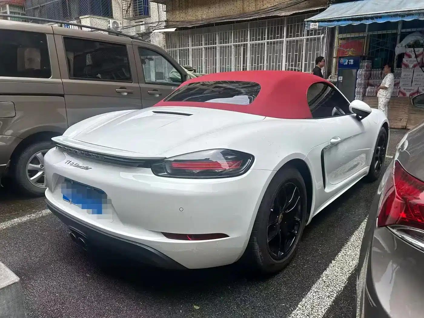 2022 Porsche 718 Boxster 2.0T — миниатюра 5