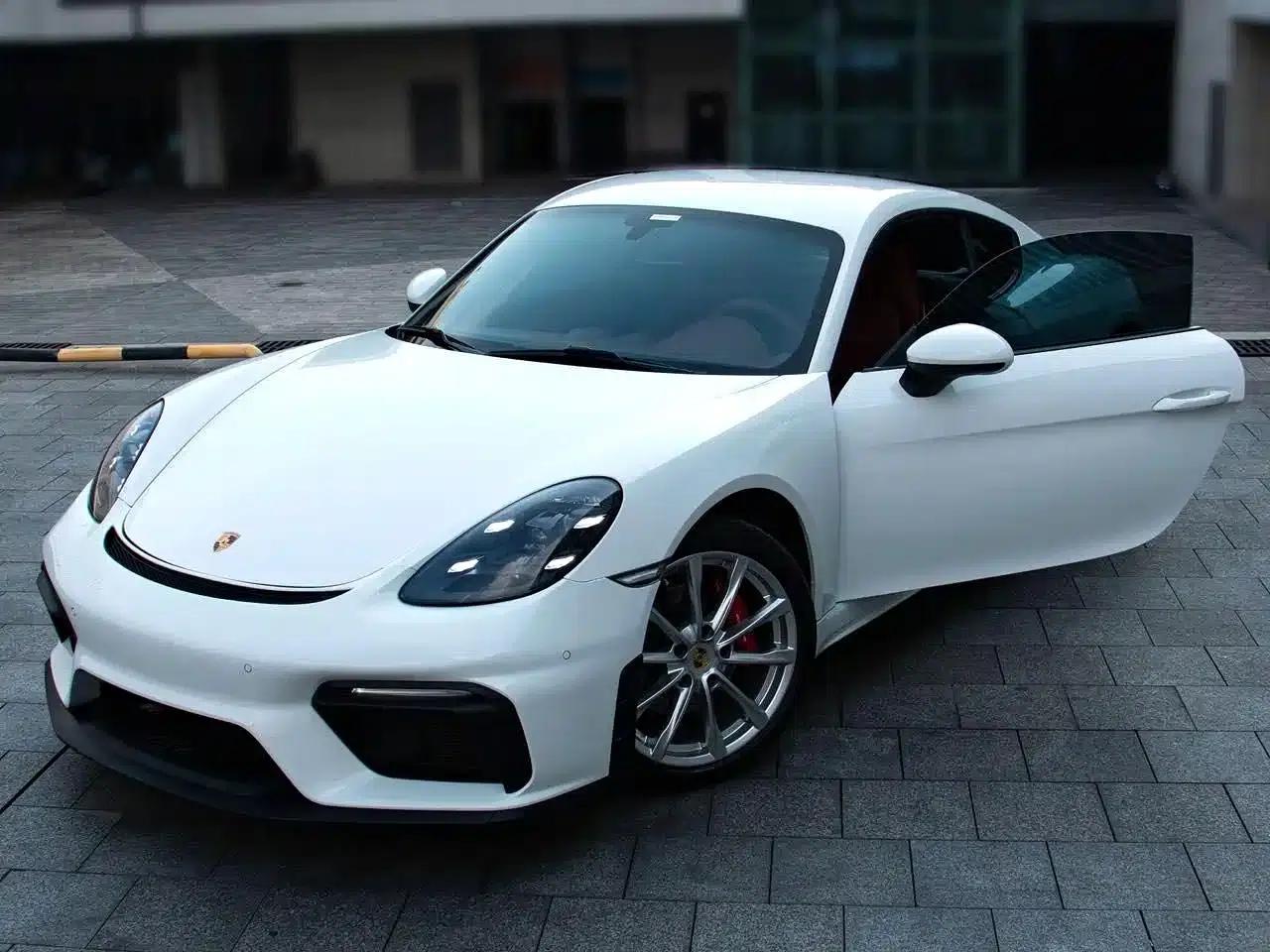 Porsche 718 Cayman 2016 2.0T — миниатюра 2