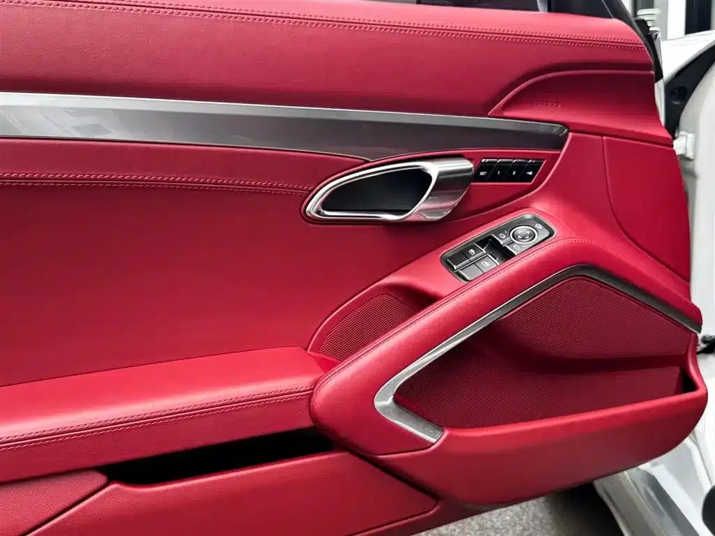 Porsche 718 Cayman 2018 2.0T — миниатюра 14