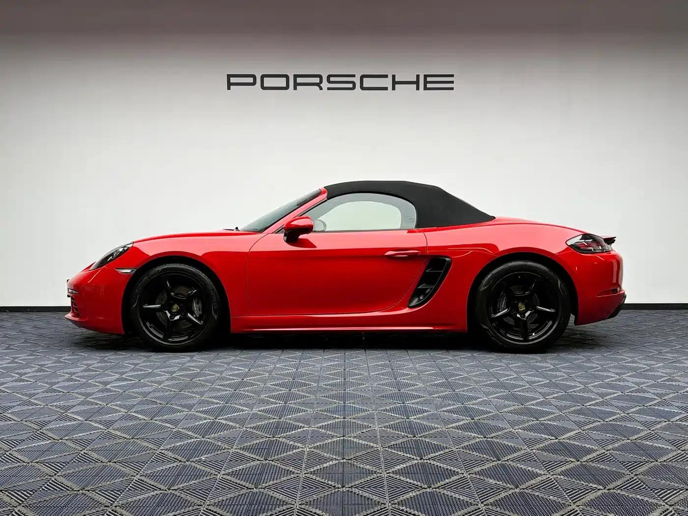 2018 Porsche 718 Boxster 2.0T — миниатюра 12