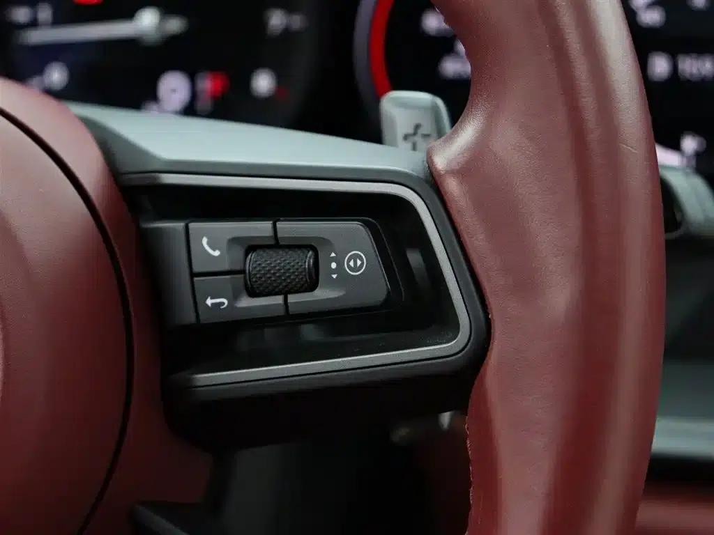 2022 Porsche 911 Carrera 3.0T — миниатюра 17
