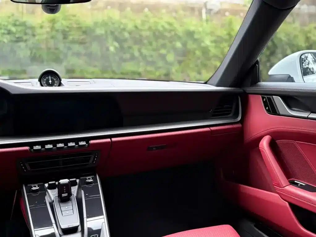 Porsche 911 2020 Carrera 3.0T — миниатюра 13