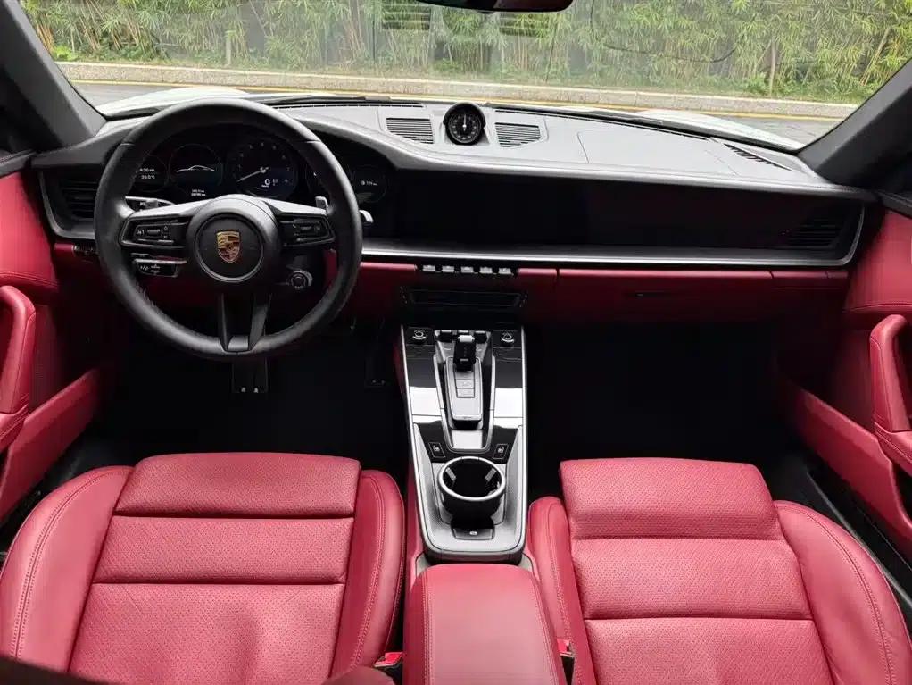 Porsche 911 2020 Carrera 3.0T — миниатюра 10
