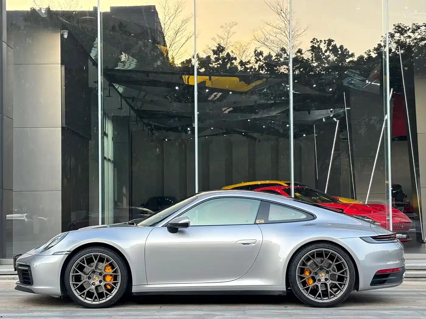 Porsche 911 2020 Carrera 3.0T — миниатюра 2