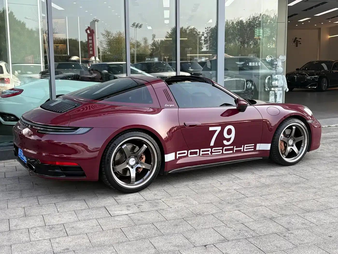 2022 Porsche 911 Targa 4S 3.0T — миниатюра 8