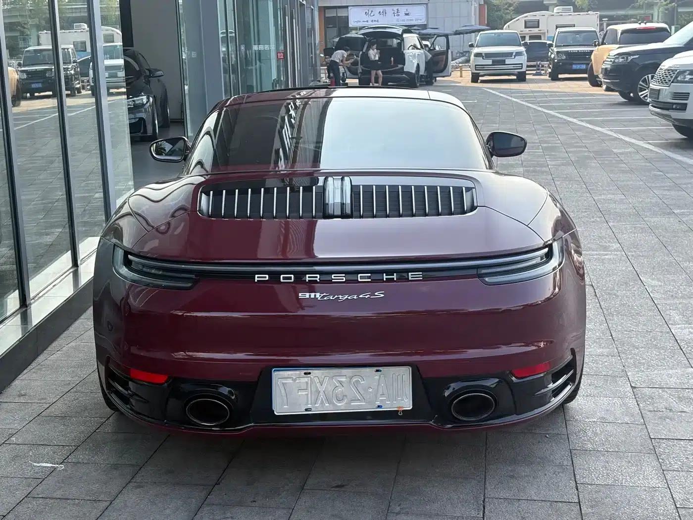 2022 Porsche 911 Targa 4S 3.0T — миниатюра 10