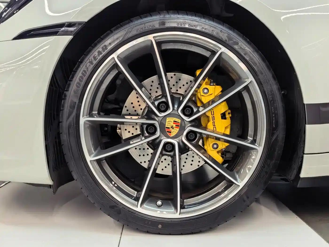2023 Porsche 911 Carrera 3.0T — миниатюра 4