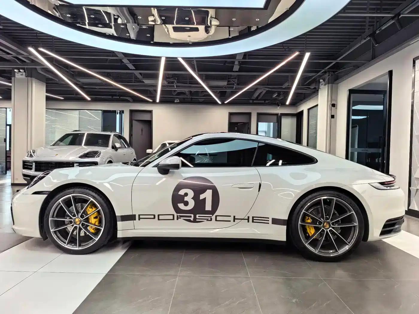2023 Porsche 911 Carrera 3.0T — миниатюра 5