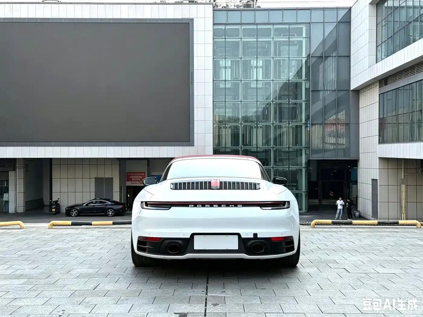 2023 Porsche 911 Targa 4 3.0T — миниатюра 8