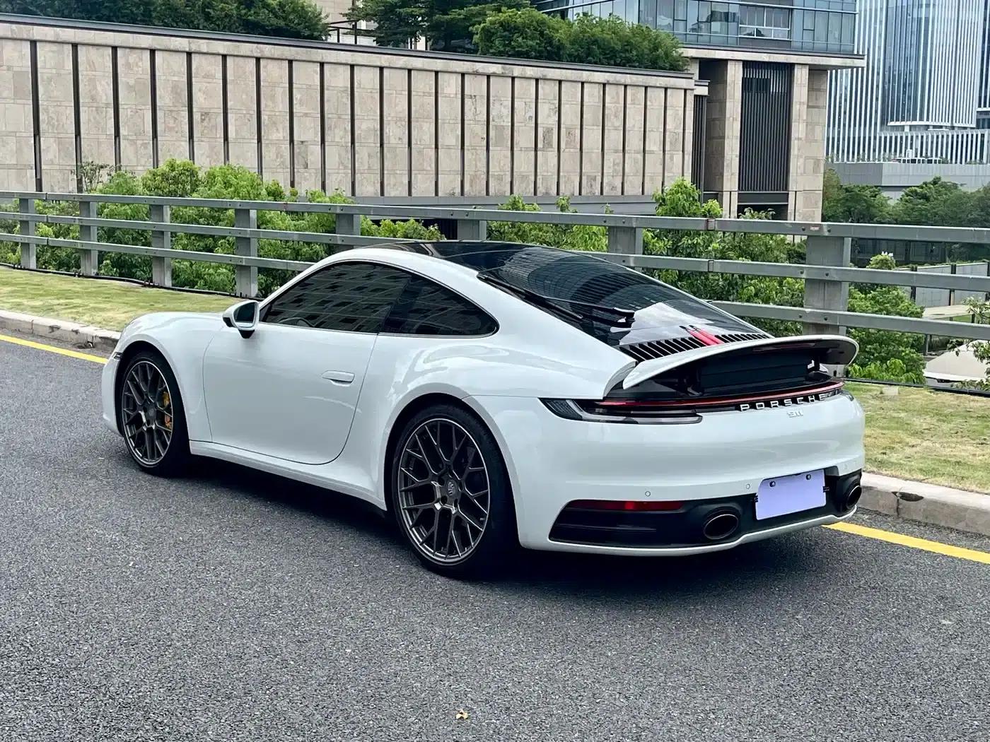 Porsche 911 2020 Carrera 3.0T — миниатюра 4