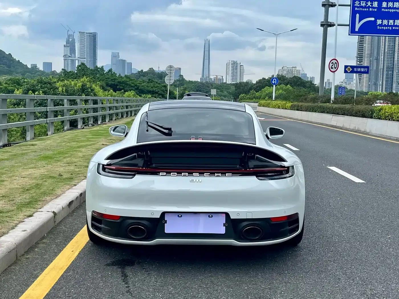 Porsche 911 2020 Carrera 3.0T — миниатюра 5