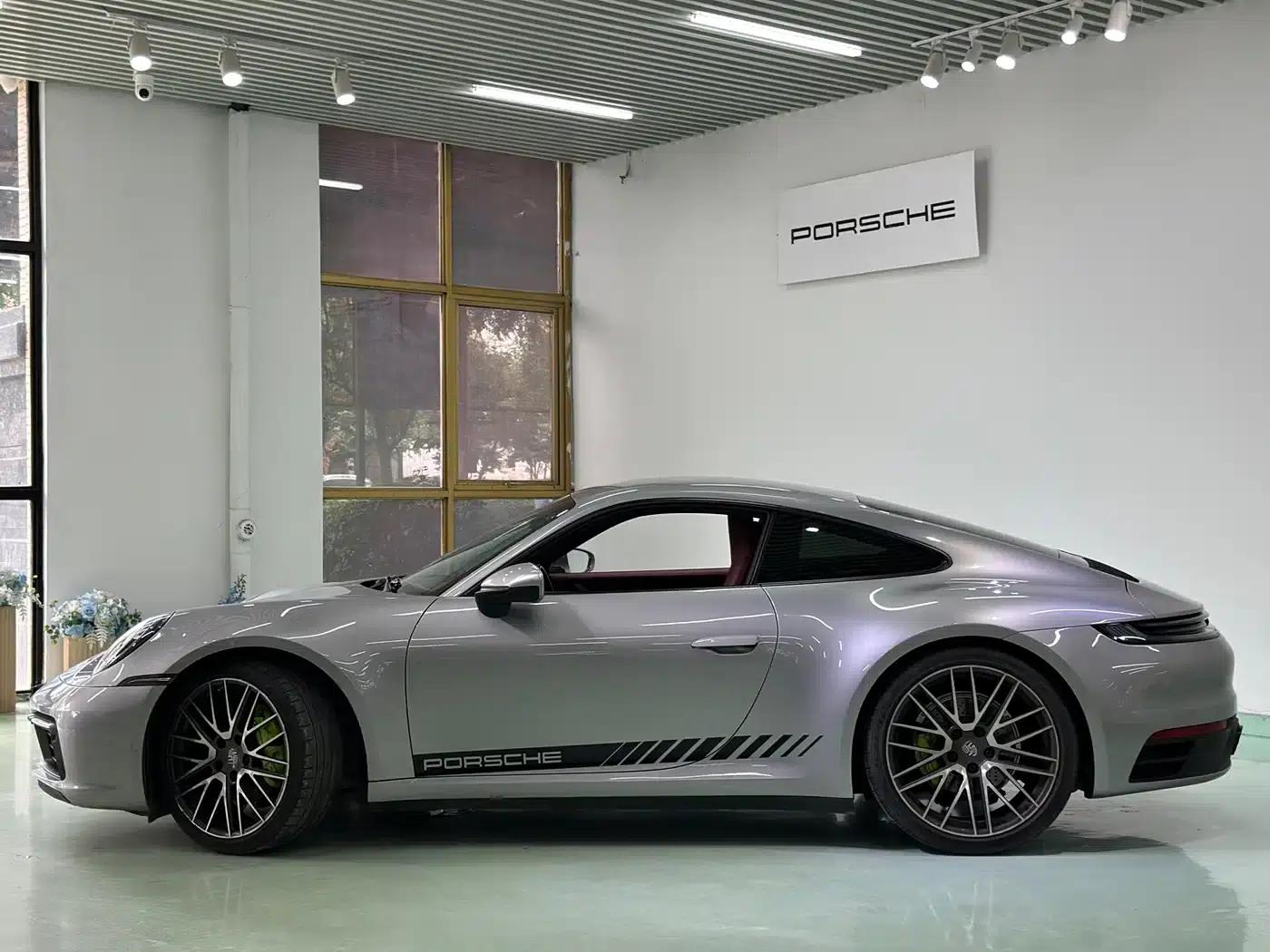 2022 Porsche 911 Carrera 3.0T — миниатюра 5