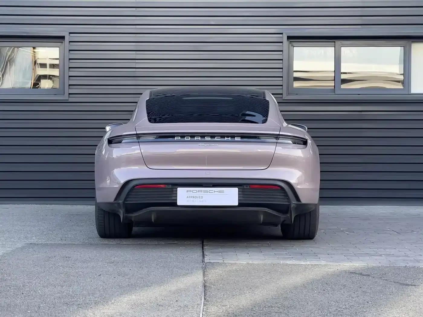 2022 Taycan — миниатюра 4