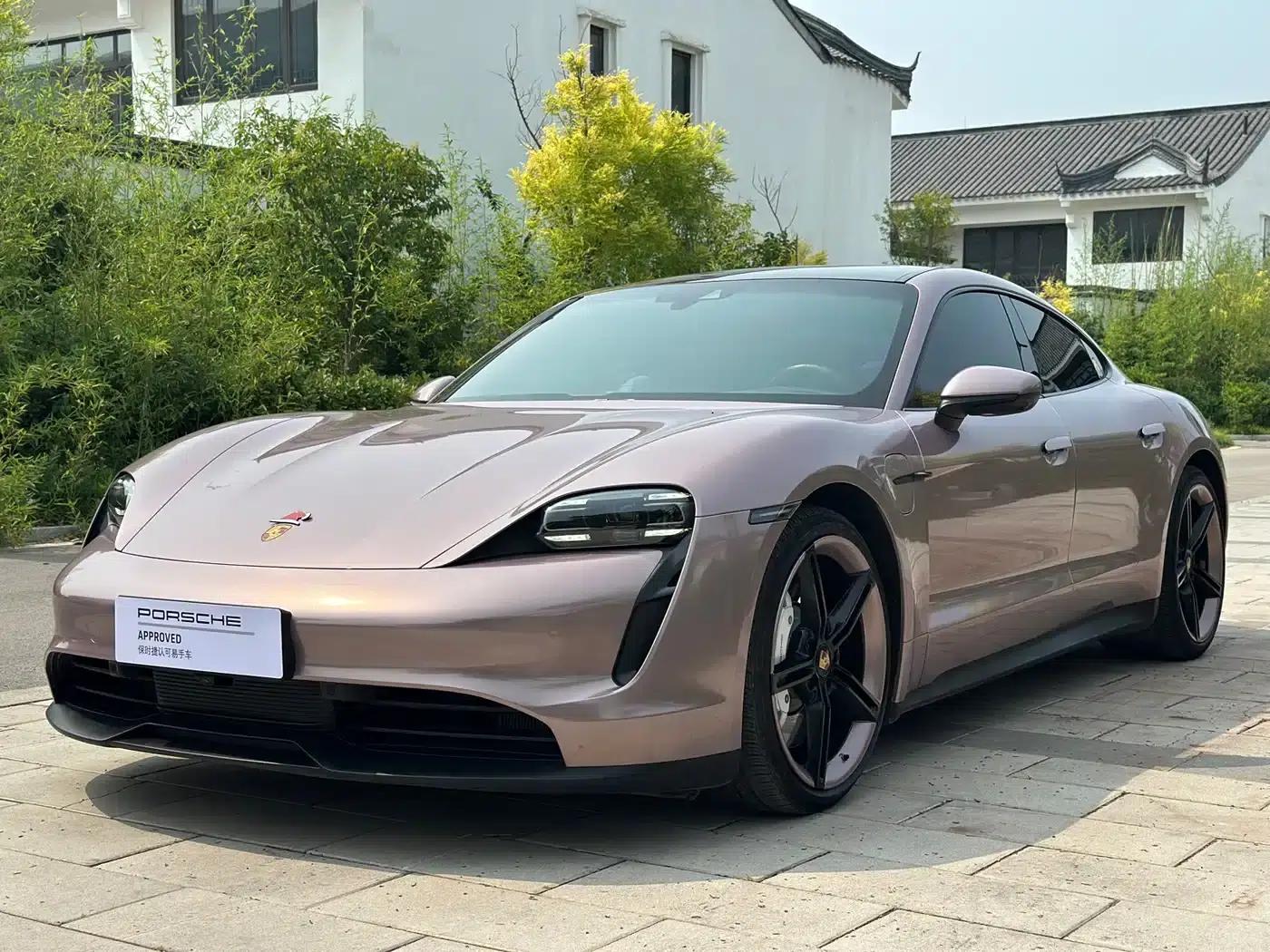 2022 Taycan Facelift — миниатюра 1