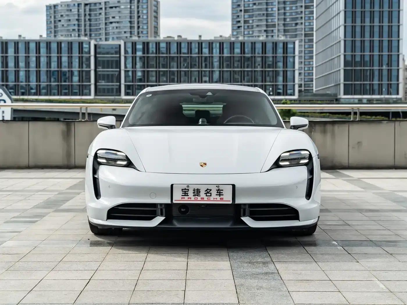 2019 Taycan Turbo — миниатюра 2