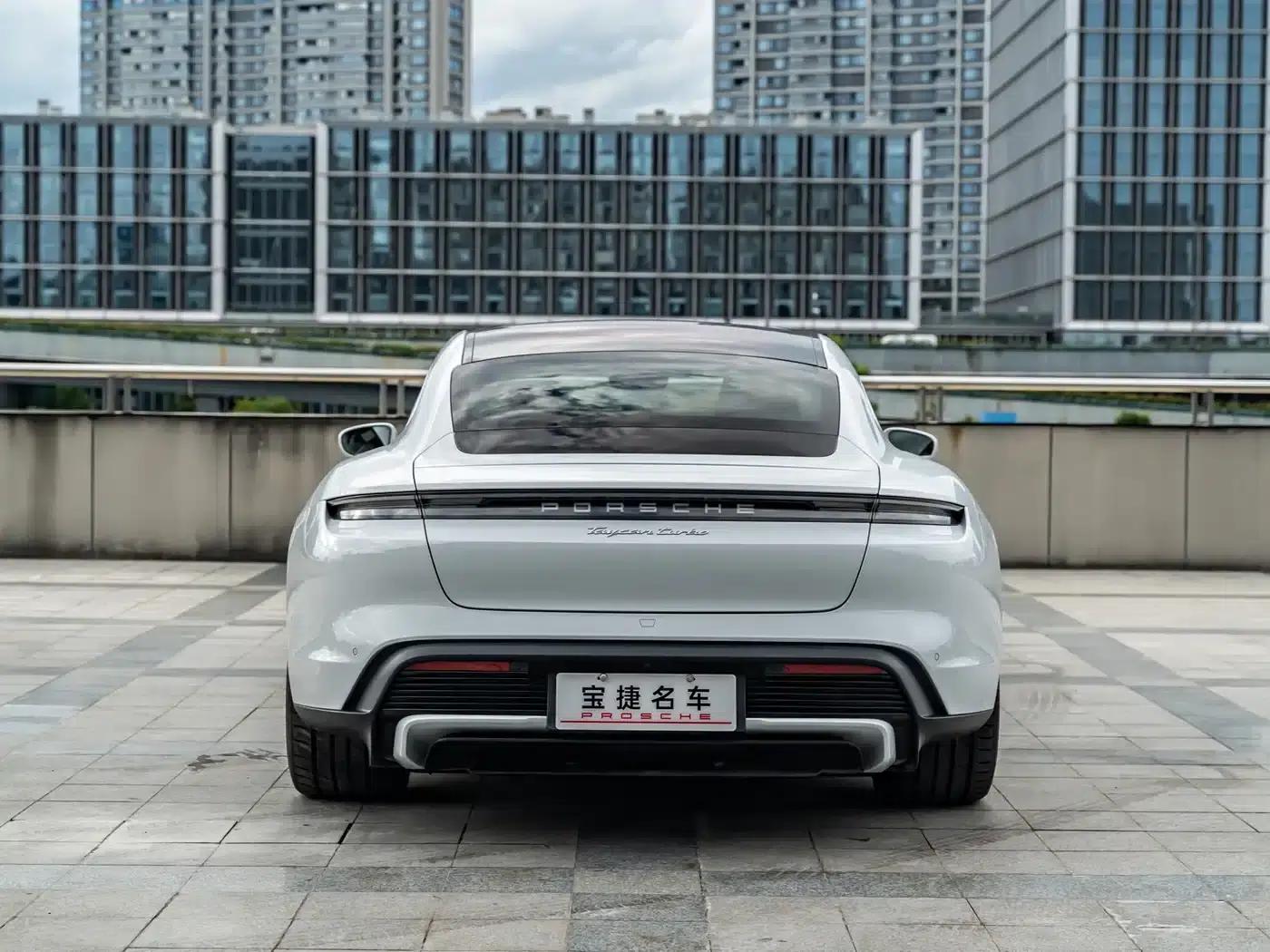 2019 Taycan Turbo — миниатюра 3