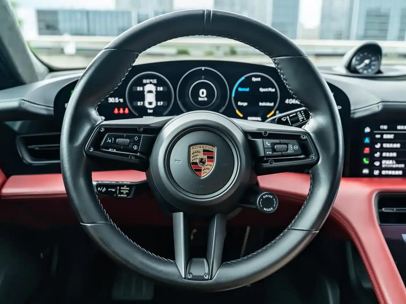 2019 Taycan Turbo — миниатюра 22