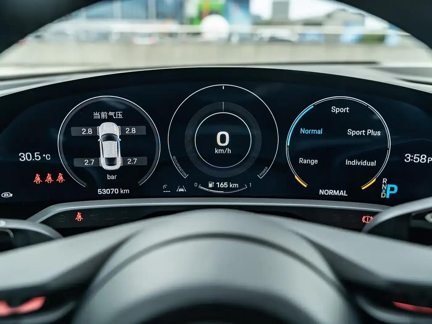 2019 Taycan Turbo — миниатюра 26